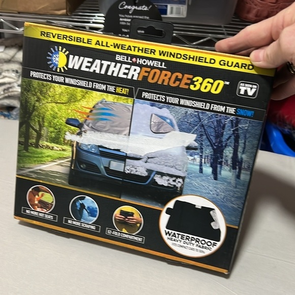 Bell + Howell Weather Force 360 Heavy Duty Reversible Heat Snow Windshield Cover - Picture 3 of 10